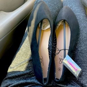 Bobbie Brooks black dress shoes